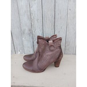 FELMINI Distressed Leather Western Ankle Boot Bootie Womens Sz 38/ 7